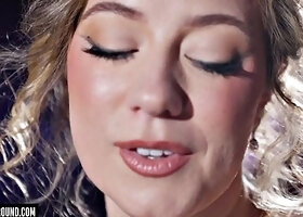 Blonde River Lynn Turns Her Naughty Bar Pickup Fantasy Into Reality by Mounting Alex Legends Thick