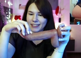 Tattoed Amateur Webcam Girl Hot Dildo Action Masturbation