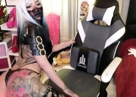 blond and her solo masturbation