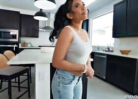 Jada Kais Hardcore Cumshot with Scott Nails