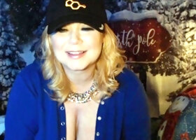 Big boobs milf masturbates with her dildo