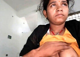 Husband wife ki chudai hot indian bhabhi