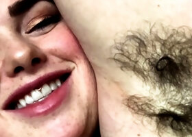 amateur redhead washing her pussy in the tub show the