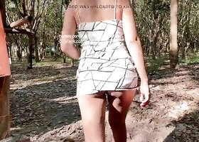 Nudist, upskirt